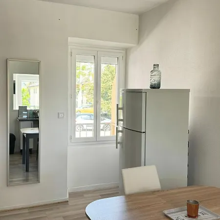 Charmant T1 Entre Ville Et Lac Avec Balcon Aix-les-Bains Exterior foto